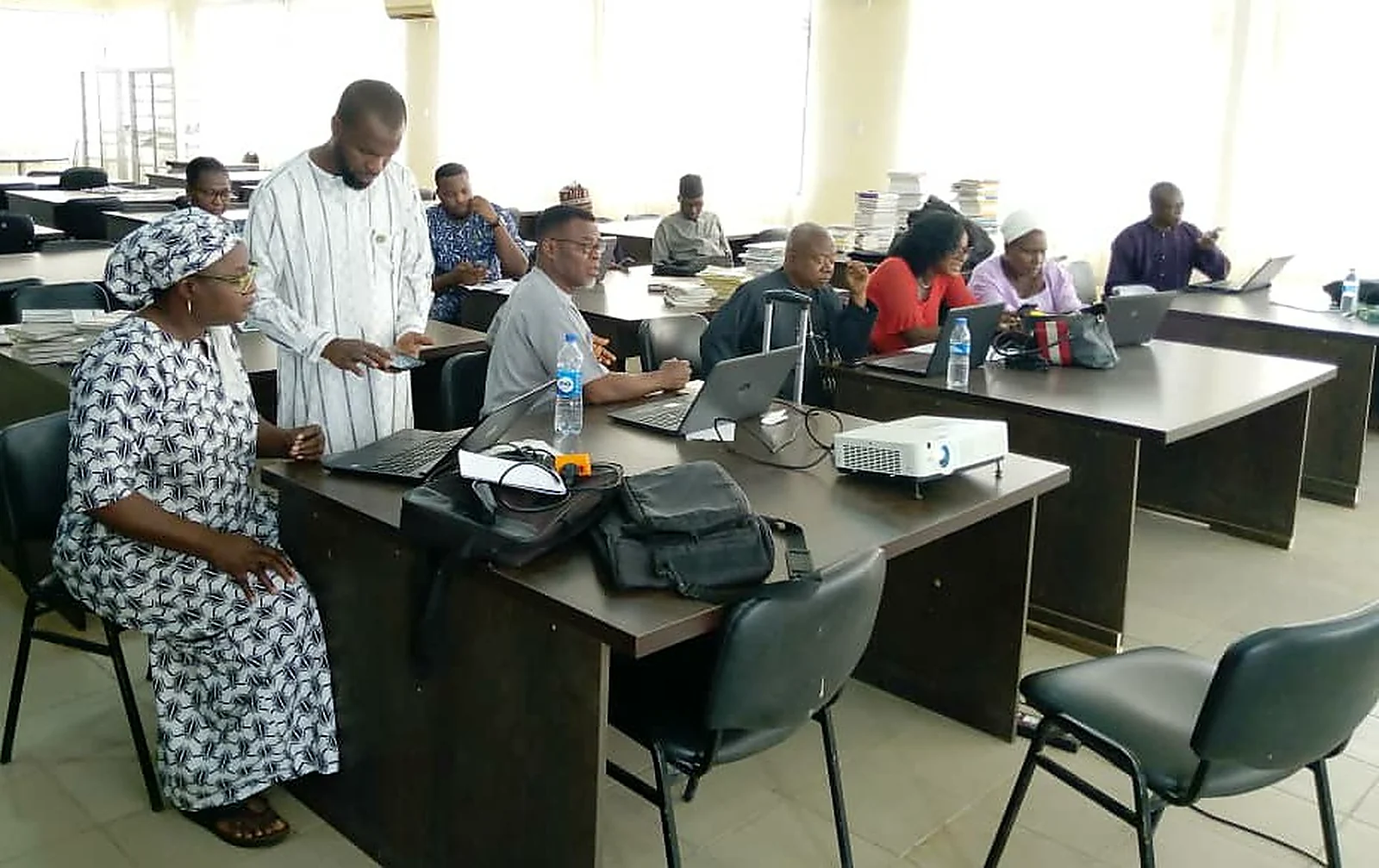 A room of public servants at a session on the use of ICT
